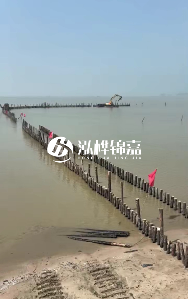 菏澤河道清淤專業(yè)施工-打完松木樁后清理淤泥是否會影響穩(wěn)定性？