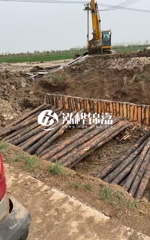5米大頭16松木樁多少錢一根？按小頭報(bào)價(jià)貴還是大頭報(bào)價(jià)貴？