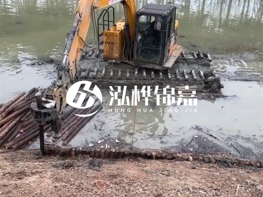 河道木材松木樁怎么選？河道工程用什么規(guī)格松木樁？